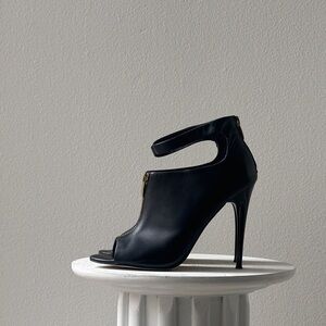 Renvy Black High Heel booties